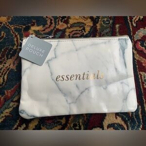 NWT Eccolo Deluxe Pouch - 8” x 5.5”